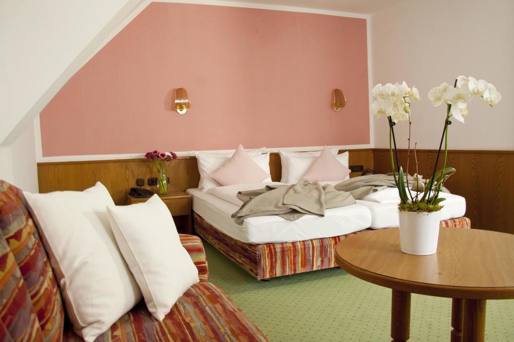 Stadthotel ארדינג מראה חיצוני תמונה